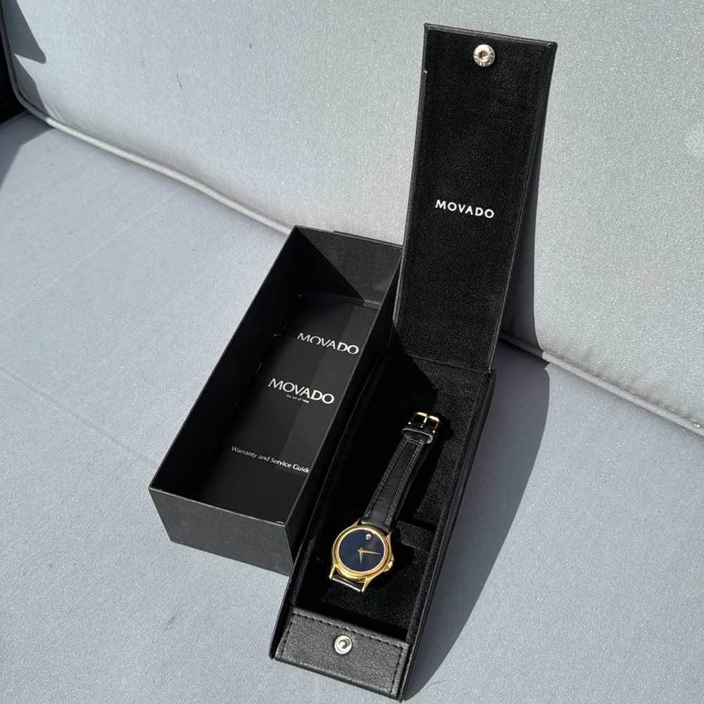 MOVADO Women’s Museum Classic Watch 87-E4-0823 Vintage 2003 with Original Box